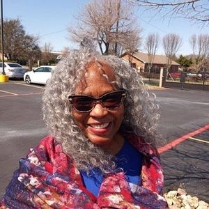 Meet your Posher, Deborah